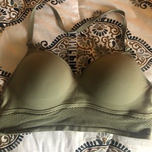 Victoria’s Secret cool and comfy sport bra